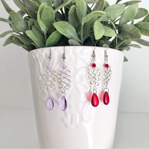 New Handmade Wrapped Wire Silver Blood 🩸 Red Glass Teardrop Celtic Knot Earrings - Picture 6 of 9